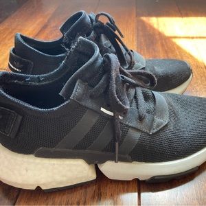 Adidas tennis shoes